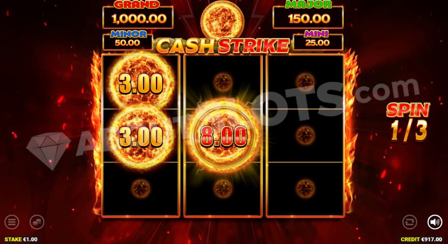 Cash Strike bonus feature with three cash symbols on the reels.