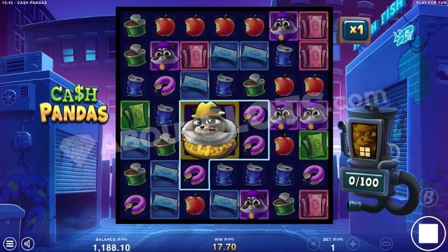 Giant Raccoon Wild Bonus Game with a 2X2 giant symbol.