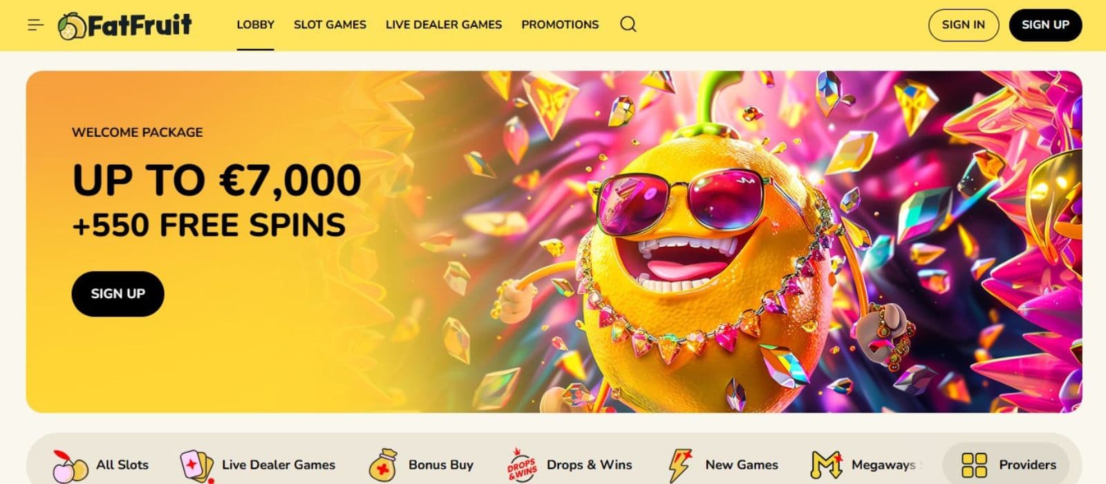 FatFruit Casino’s homepage banner displays a vibrant welcome offer of up to €7,000 plus 550 free spins, alongside a cheerful fruit mascot wearing sunglasses and jewelry.