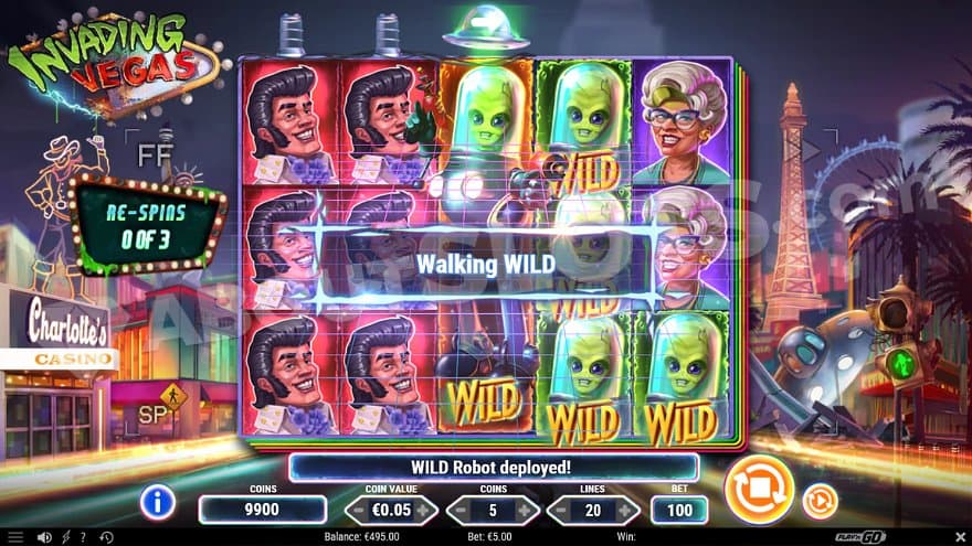 A Walking Wild respin with the robot alien stacked on the third reel.