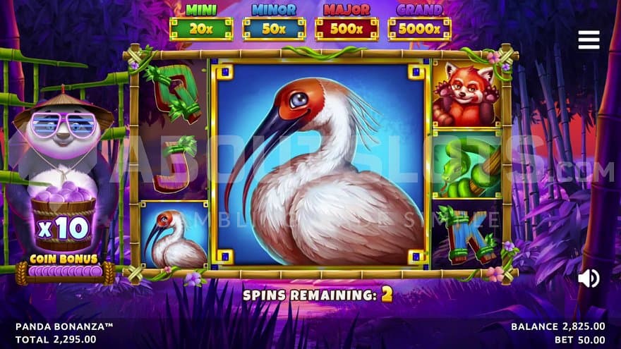 A giant symbol on reels 2, 3, and 4 in the Free Spins.