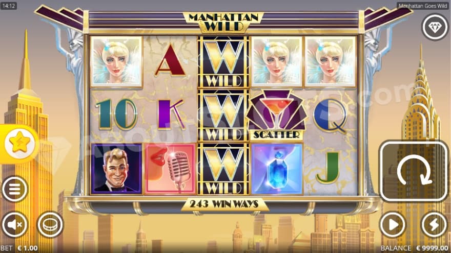 Base game with golden buildings from Manhattan in the background.