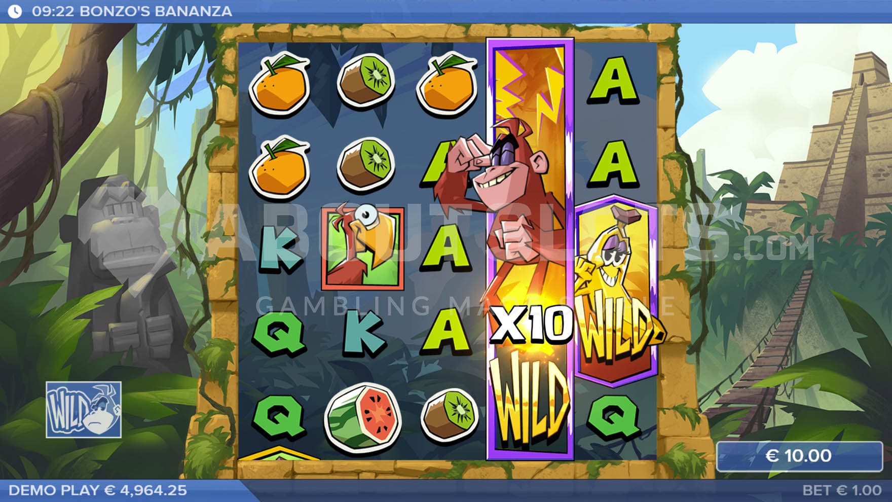 Combo Nudge feature triggered in the base game by scoring a Monkey and Banana Wilds together.