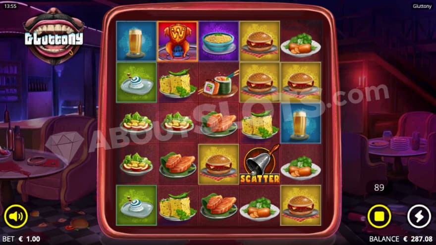Base game where plates of food are on the reels.