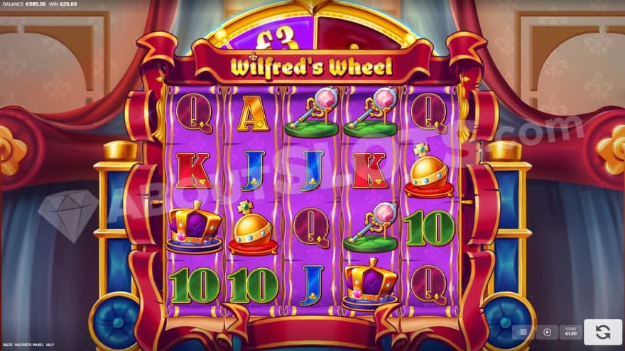 Royal Curtain activating the wheel bonus feature.