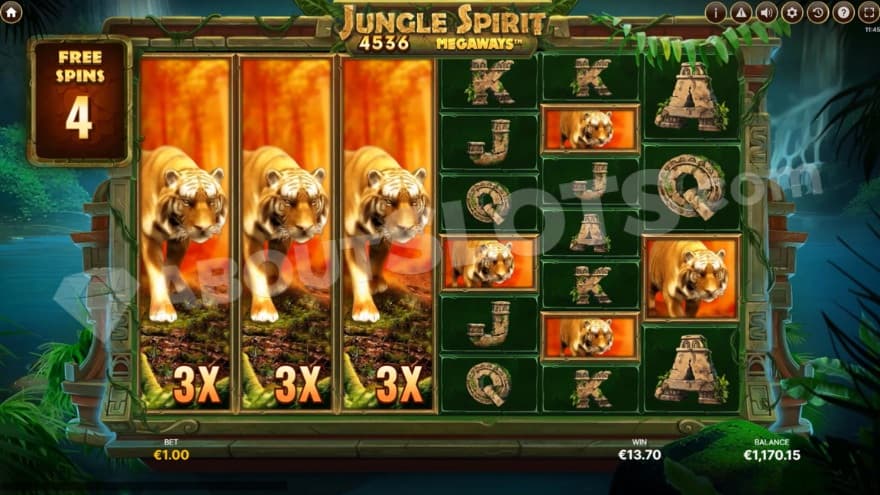 Free Spins bonus game with three expanded tiger symbols on the first reels.