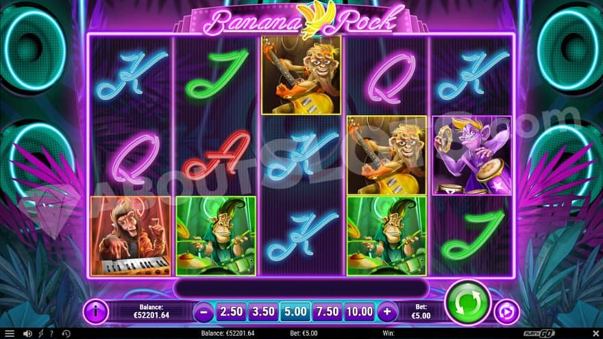 Five reels with royals and monkey symbols with big speakers on the sides.