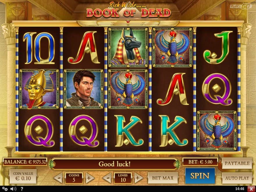 Base game where a Rich Wilde symbol is on the second reel.