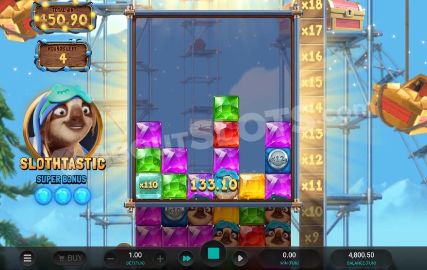 Super Build Bonus with a 110X coin symbol on the first reel.