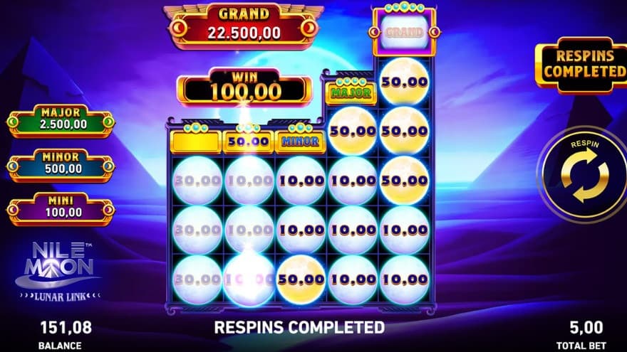 Hold and Respin feature showing a total win of 100.