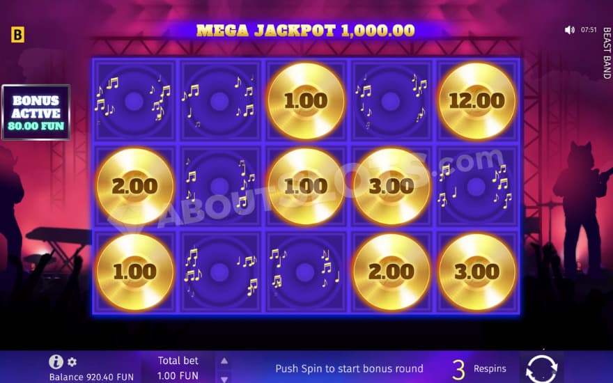 Disc Respin feature with 8 bonus symbols on the reels.