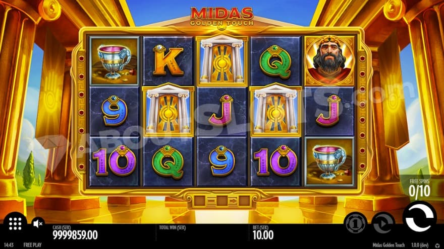 An image of 3 Scatters landing, triggering the Free Spins feature