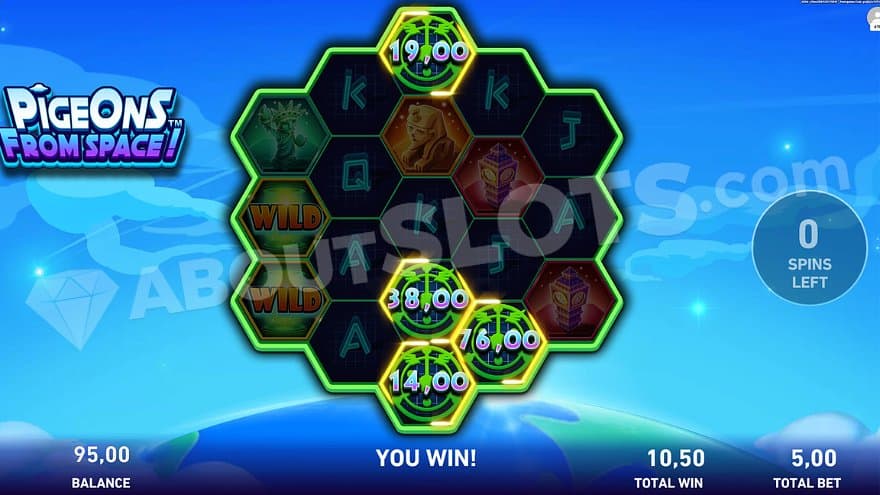 Last free spin with 4 Crop Circle symbols on the grid.