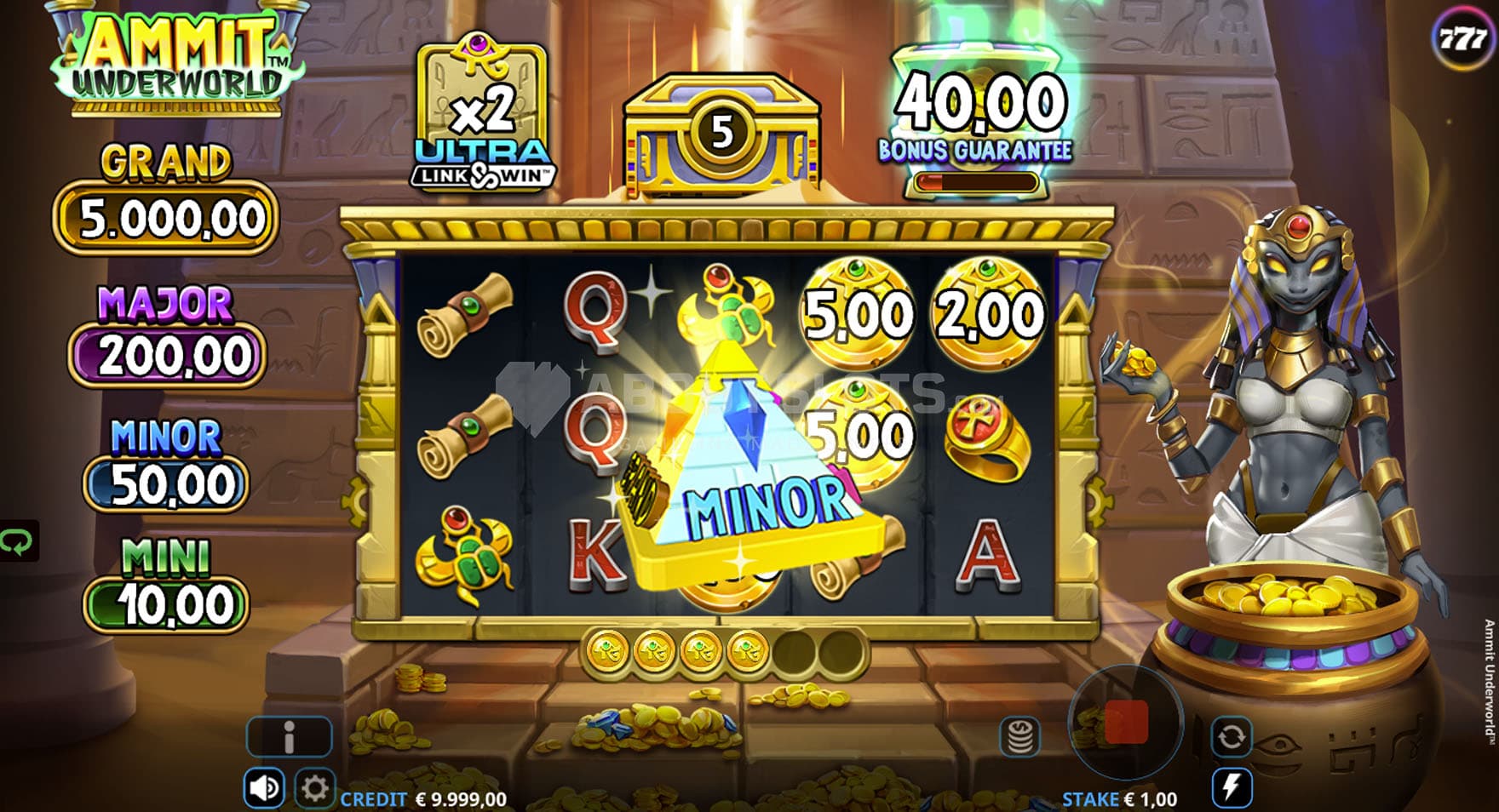 Screenshot of the Pyramid Prize feature triggered in the base game.