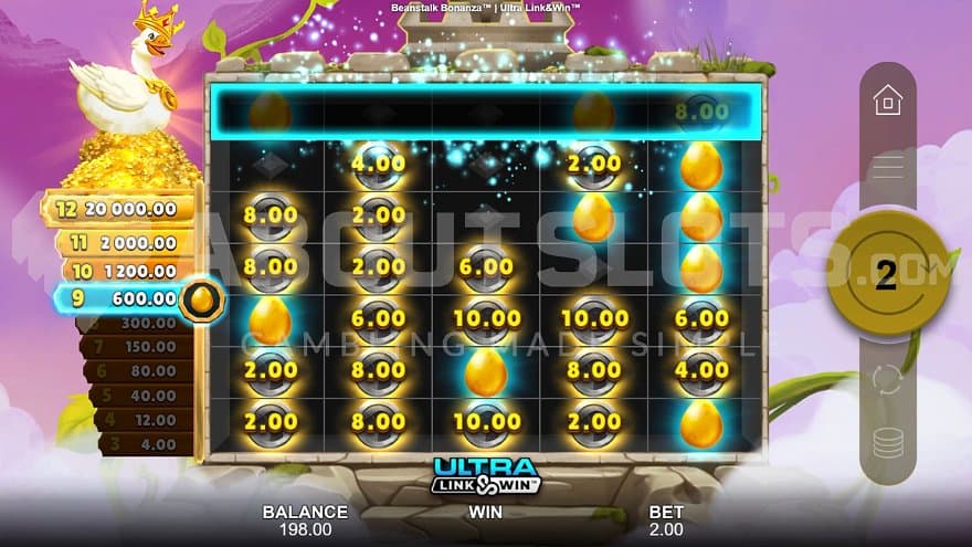 Cash Symbols and golden eggs on the reels in the Ultra Link & Win feature.