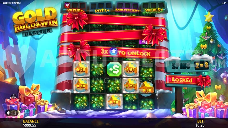 Christmas presents on the reels in the bonus game.