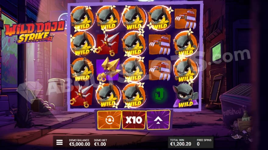 Free Spins bonus game with thirteen wild symbols on the reels.