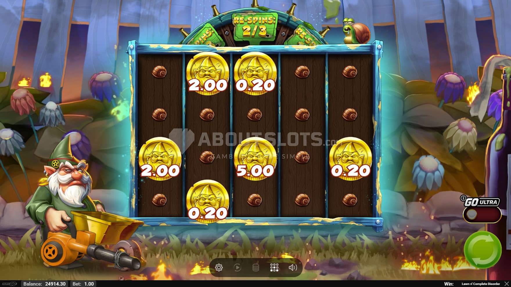 Hold & Spin bonus in progress, showing multiple cash symbols locked on the grid.