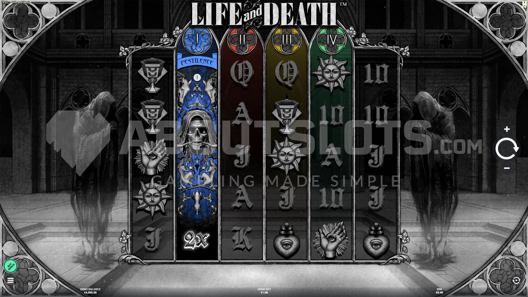 Base Game view of a 6x5 grid on a backdrop of a monochromatic mausoleum with two hooded ghosts on either side.