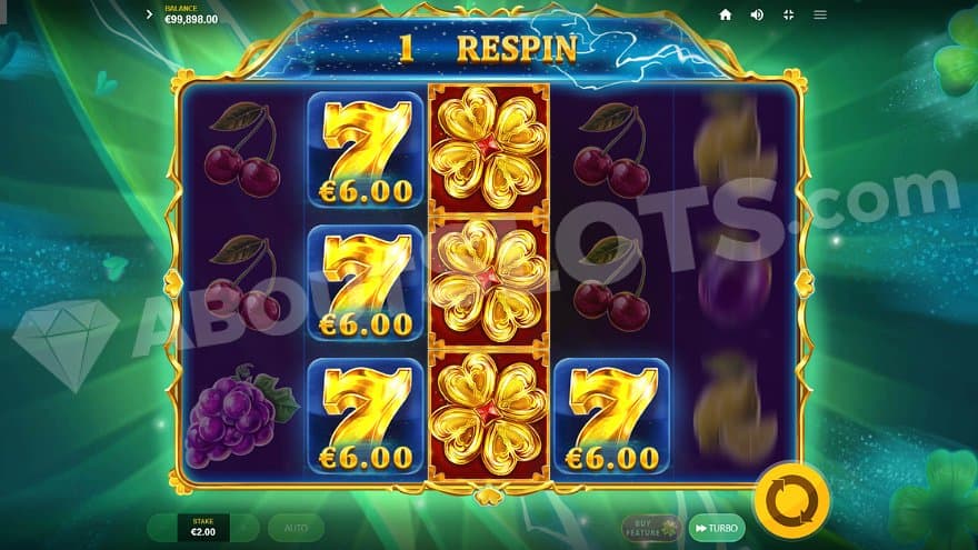 Three Golden Clover Symbols on the third reel and 7 cash symbols on reels 2 and 4.