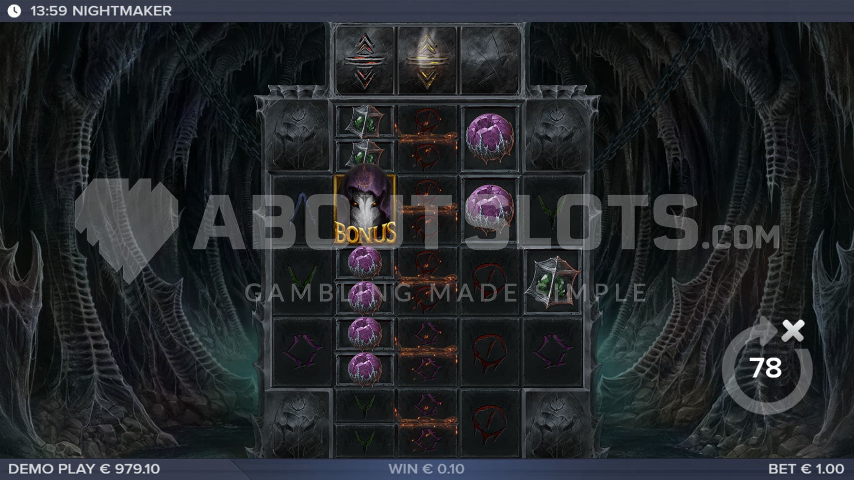 Split Symbols feature triggered on reel 2 and 3 in the base game.