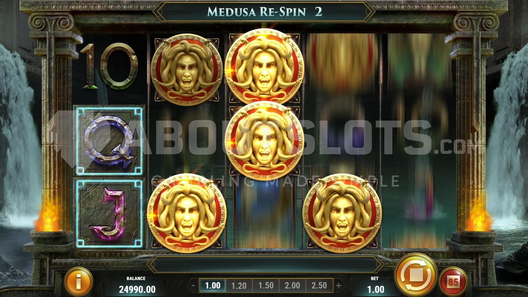 Medusa Re-Spin feature triggered in the base game, showing 5 sticky Wilds on the grid.