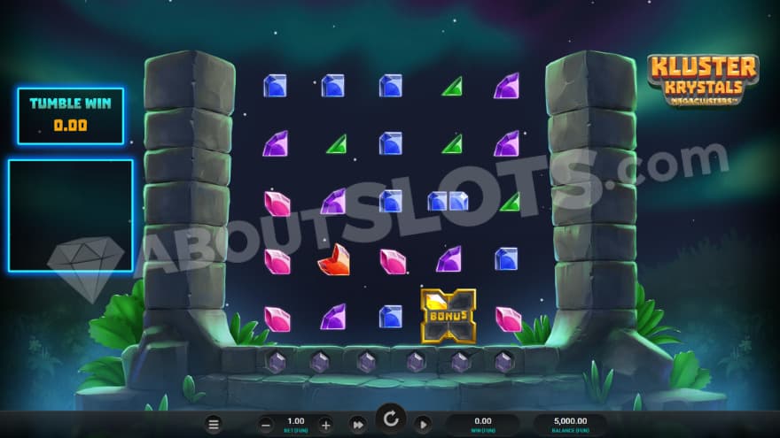 Base game with northern lights in the background of the reels.